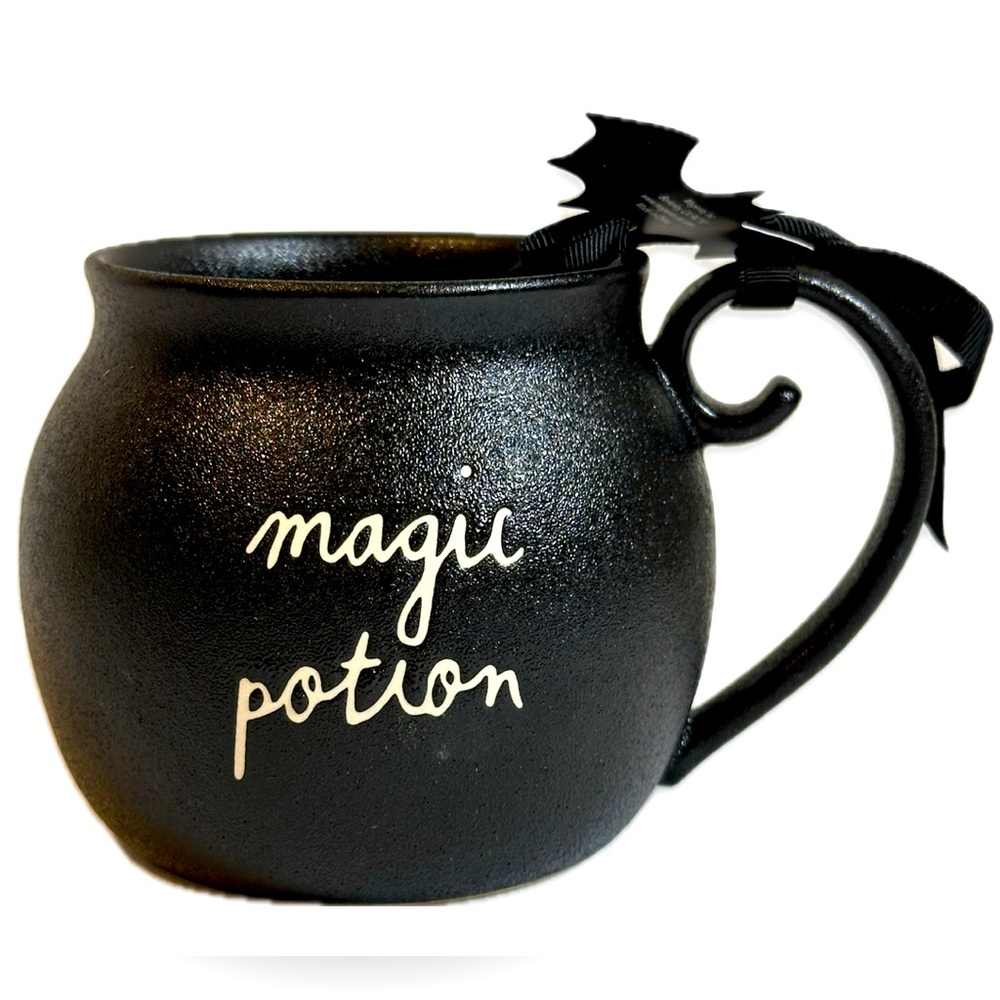 Magic Potion Caldron Style Coffee Cup/Mug feels like cast iron with its texture